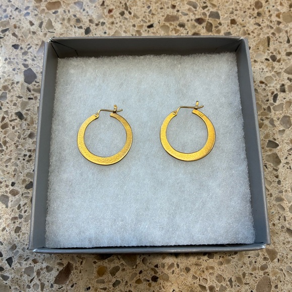 Jane Diaz hoop earrings - Picture 2 of 5